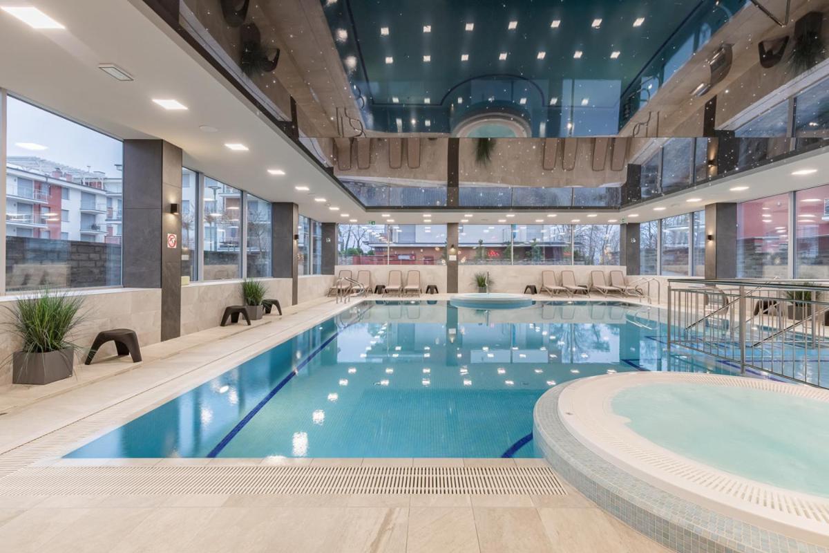 Apartament Holiday 8/25 レバル エクステリア 写真