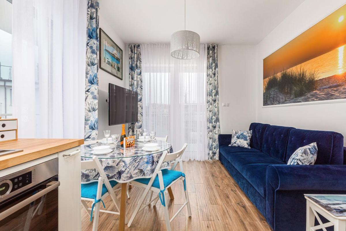 Apartament Holiday 8/25 レバル エクステリア 写真