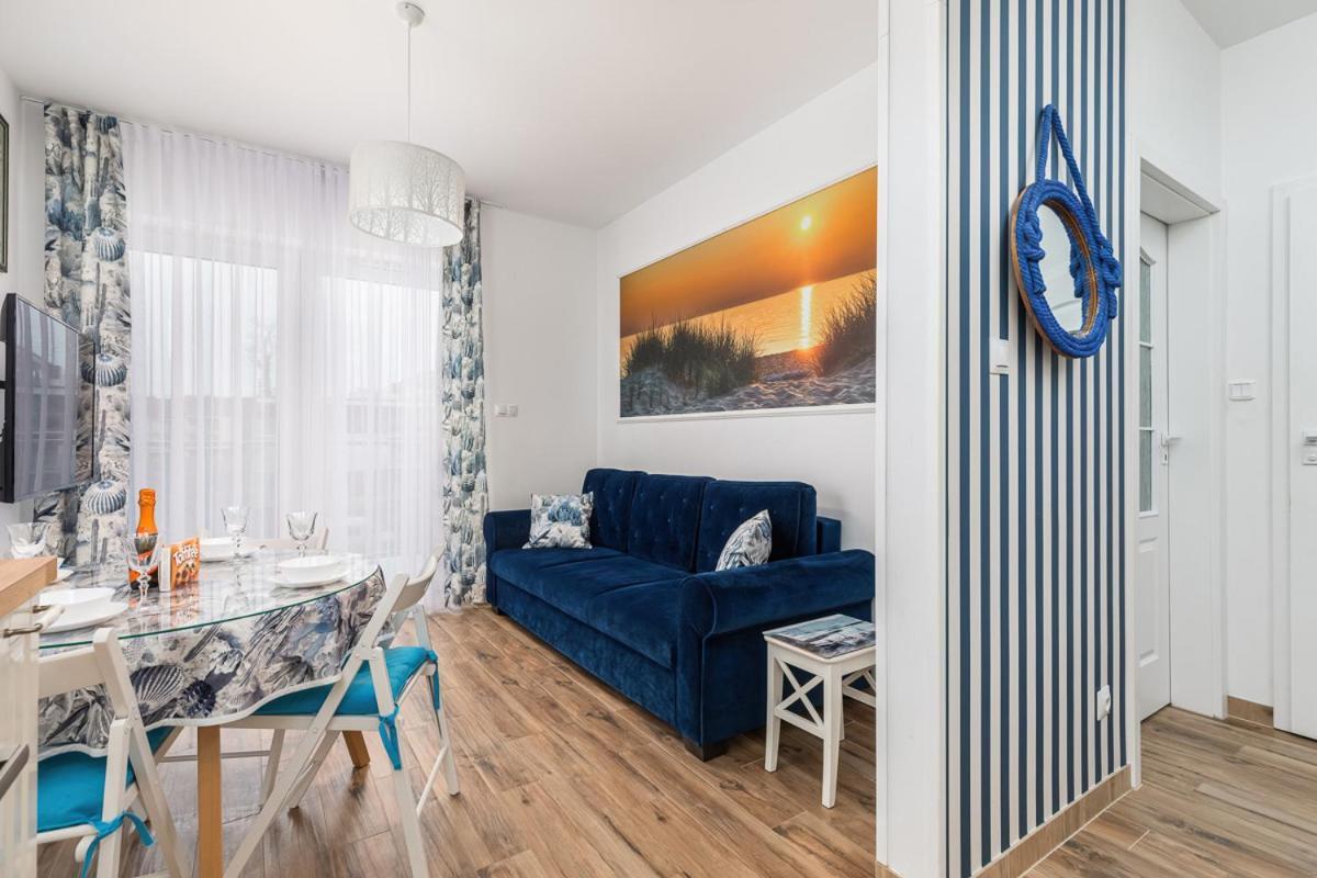 Apartament Holiday 8/25 レバル エクステリア 写真