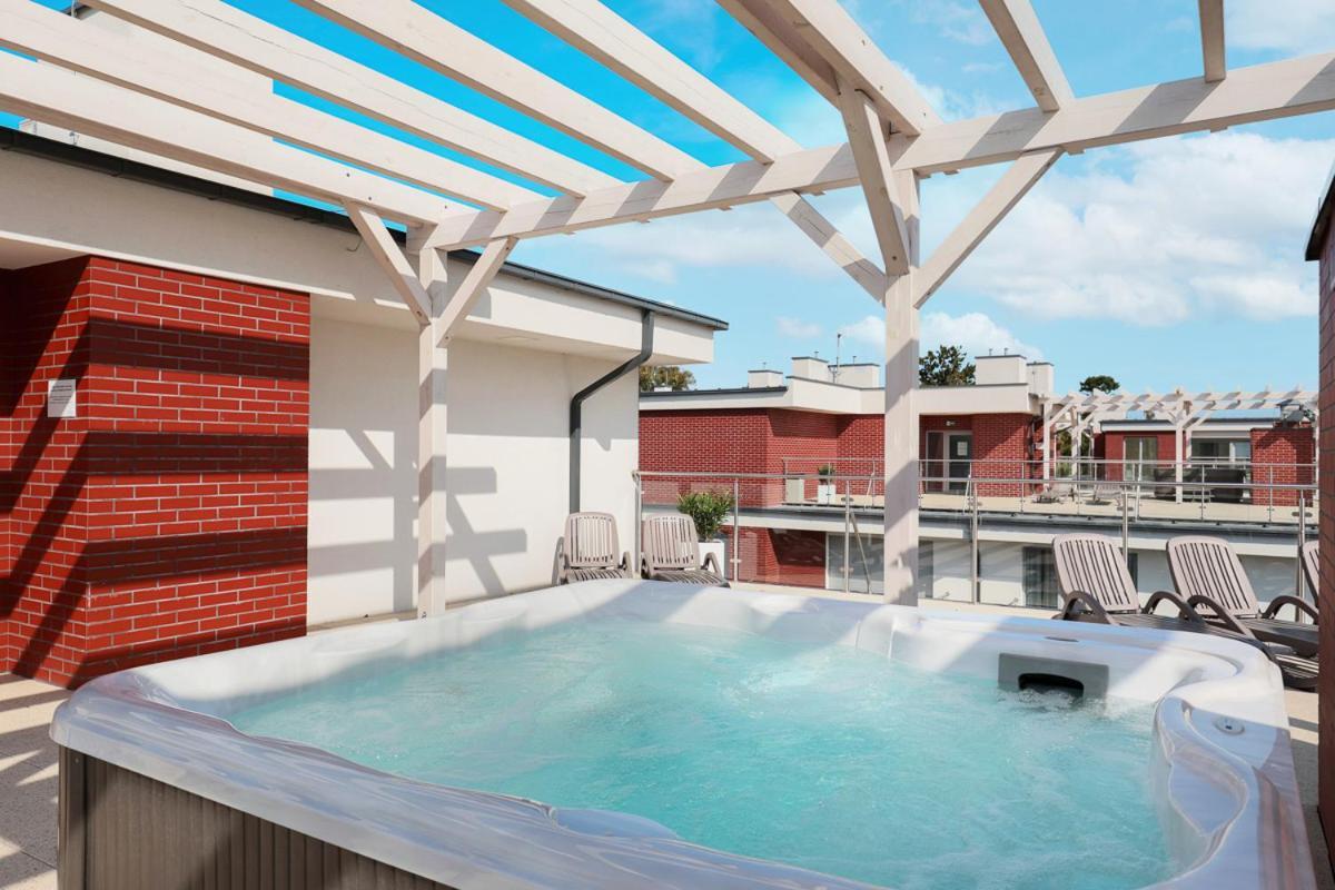 Apartament Holiday 8/25 レバル エクステリア 写真